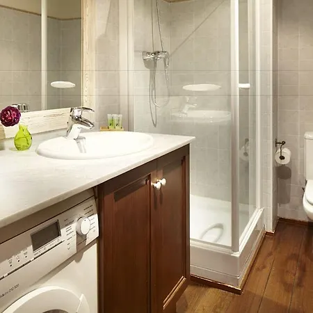 Appartement Val De Ruda Luxe 27 By Feelfree